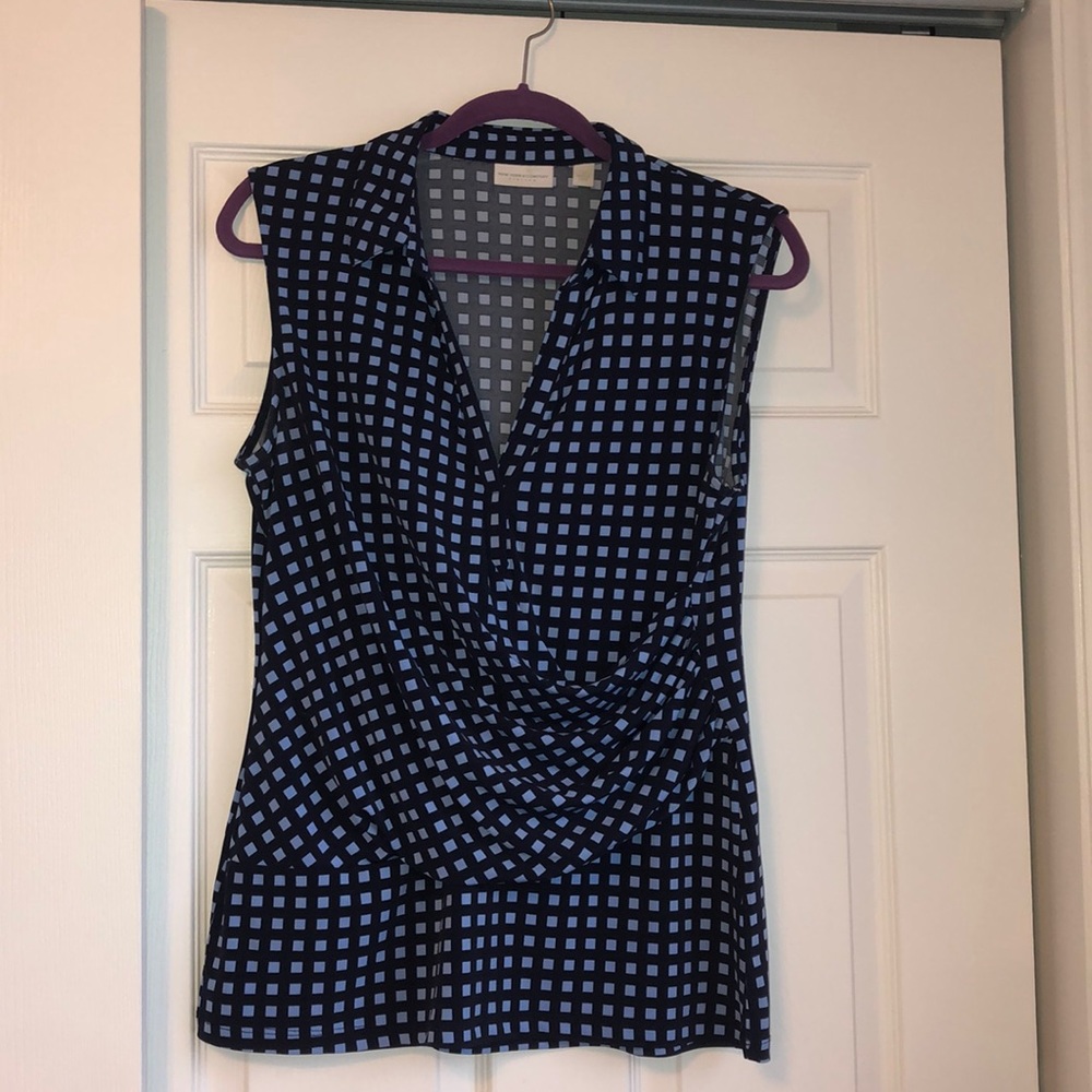 Collard Sleeveless Top